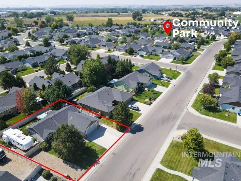 Photo of 2737 Spruce Dr, Fruitland, ID 83619 (MLS # 98959304)