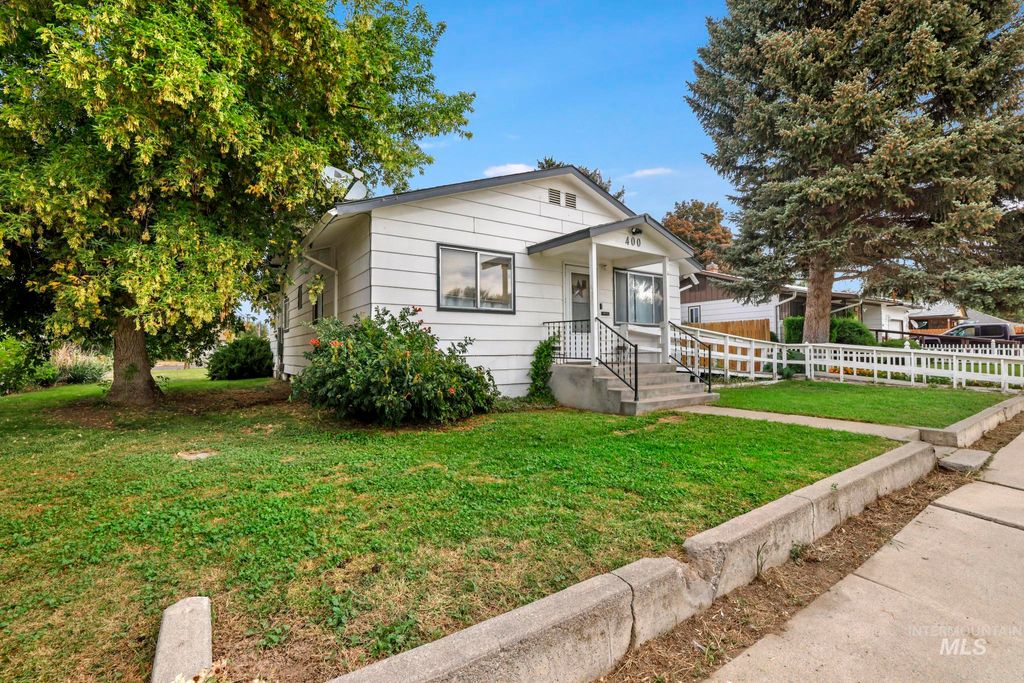 Photo of 400 7th Ave E, Jerome, ID 83338 (MLS # 98962486)