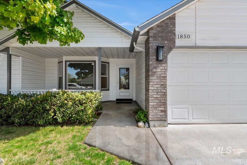 Photo of 1850 N Heath Ave, Boise, ID 83713 (MLS # 98984507)