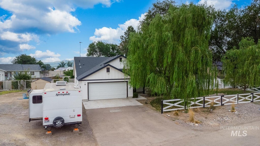 Photo of 311 Christensen St, Marsing, ID 83639 (MLS # 98995065)