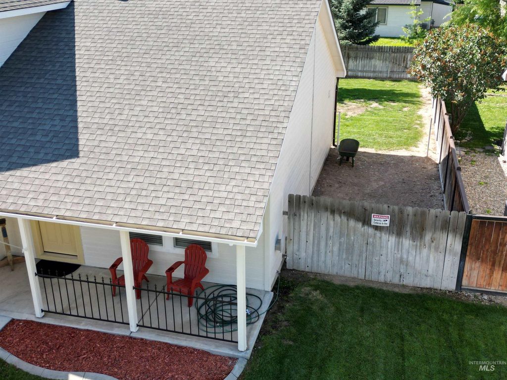 Photo of 8189 E Water Stone Ct, Nampa, ID 83687 (MLS # 98968607)