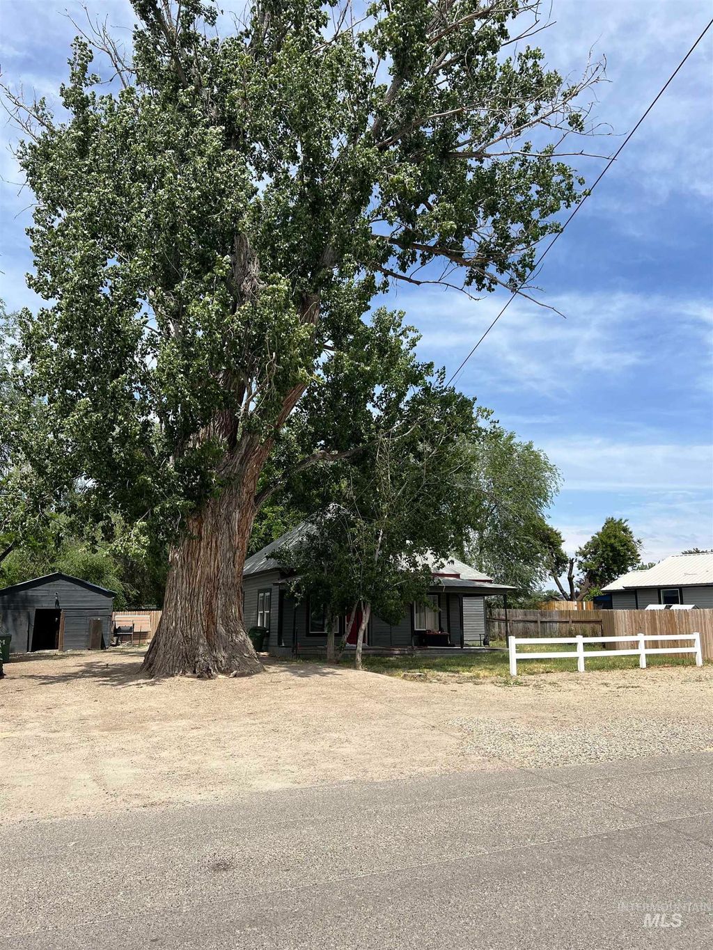 Photo of 861 8th Avenue North AVE, Payette, ID 83661 (MLS # 98987872)