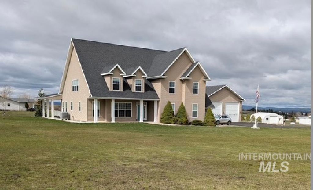 Photo of 100 Shiloh Dr, Grangeville, ID 83530 (MLS # 98980942)