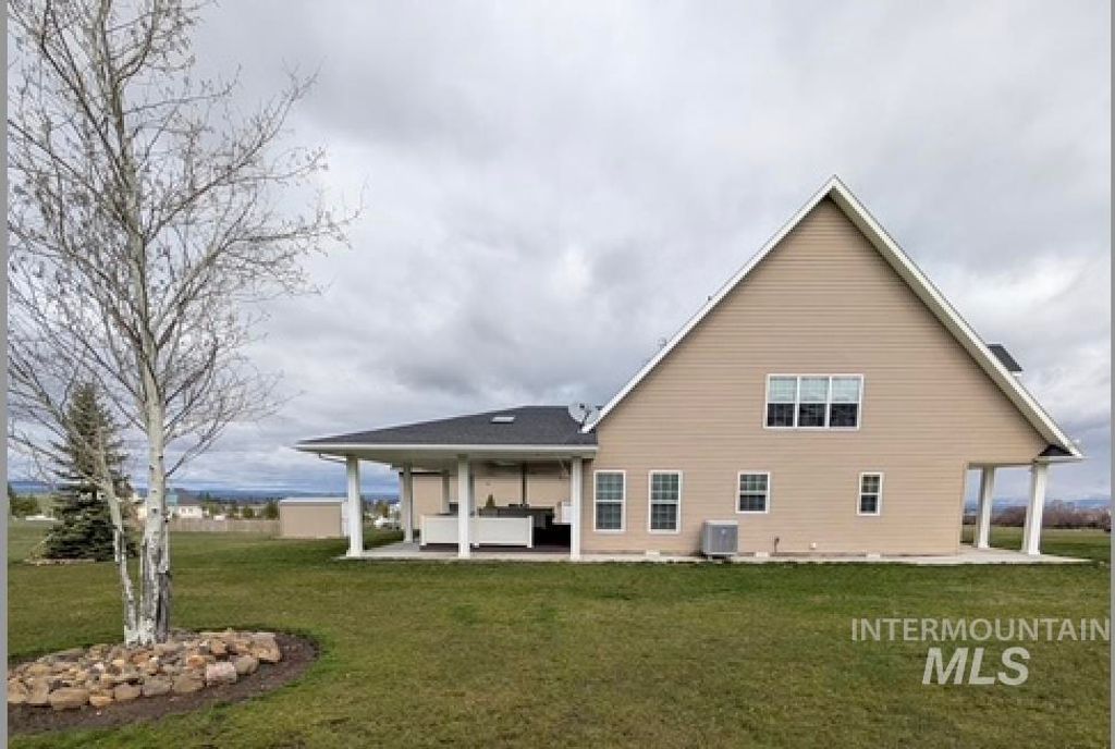 Photo of 100 Shiloh Dr, Grangeville, ID 83530 (MLS # 98980942)