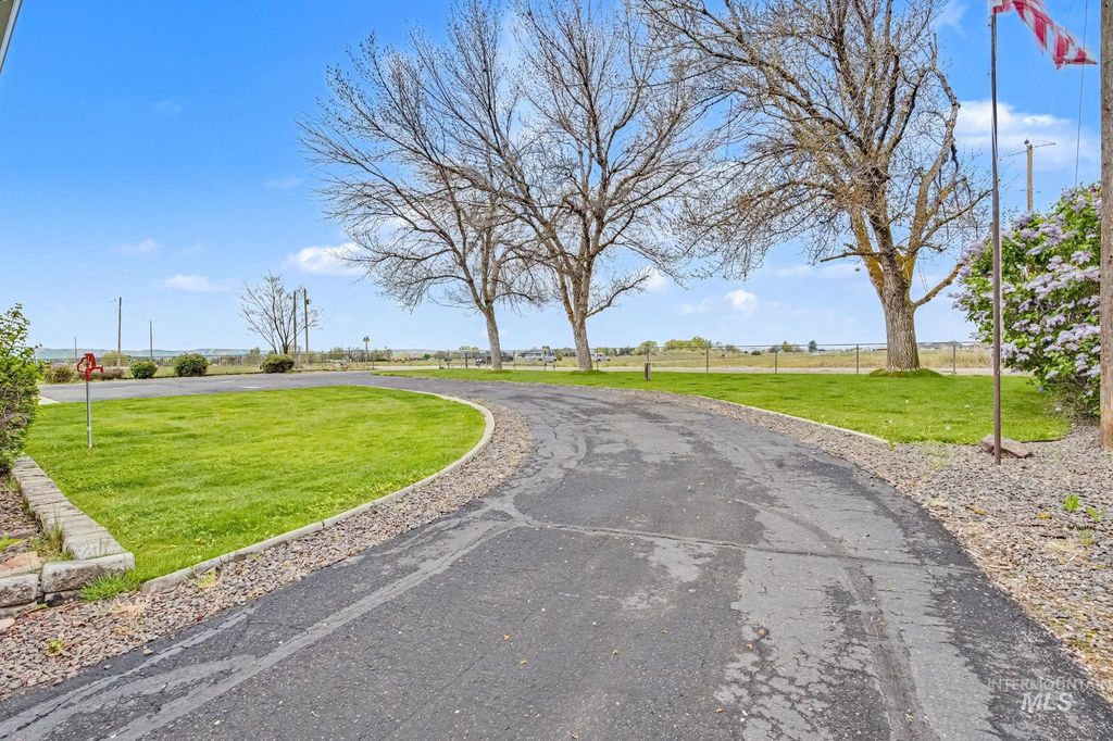 Photo of 3620 Ua Ave, Emmett, ID 83617 (MLS # 98985840)