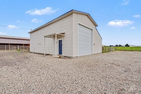 Photo of 3620 Ua Ave, Emmett, ID 83617 (MLS # 98985840)