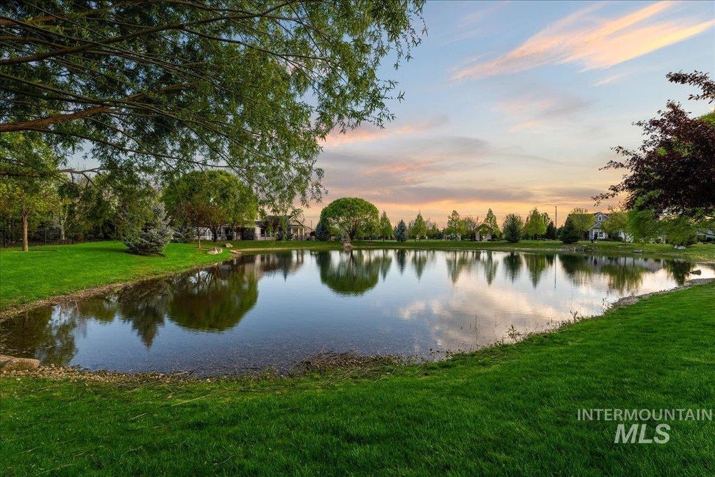 Photo of 5071 W Frenchglen Dr, Eagle, ID 83616 (MLS # 98984180)