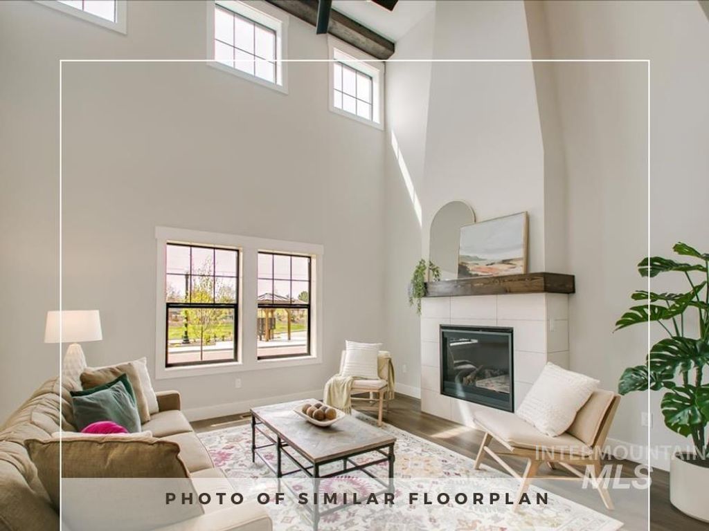 Photo of 166 N Edgewood Ln, Eagle, ID 83616 (MLS # 98969844)