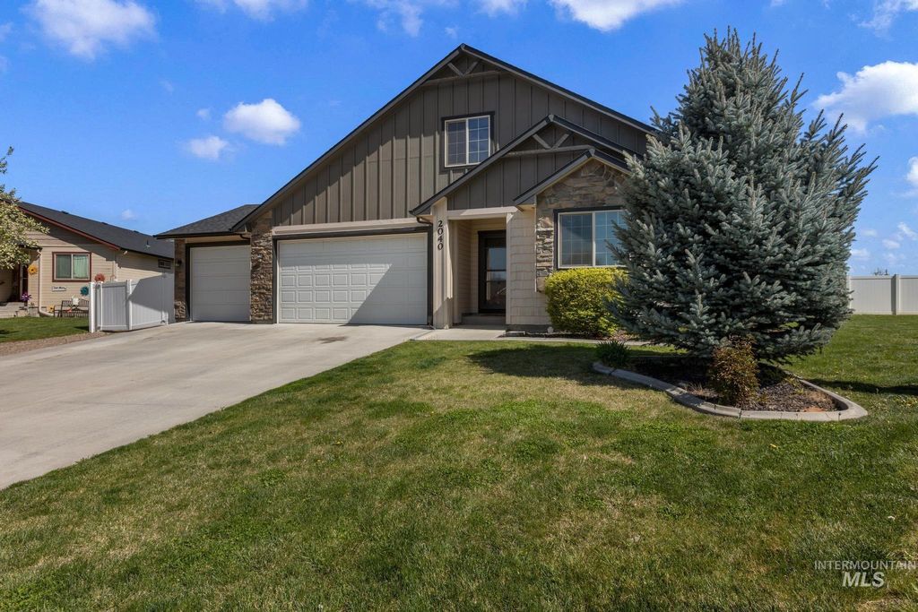 Photo of 2040 Kelly Dr, Payette, ID 83661 (MLS # 98983019)
