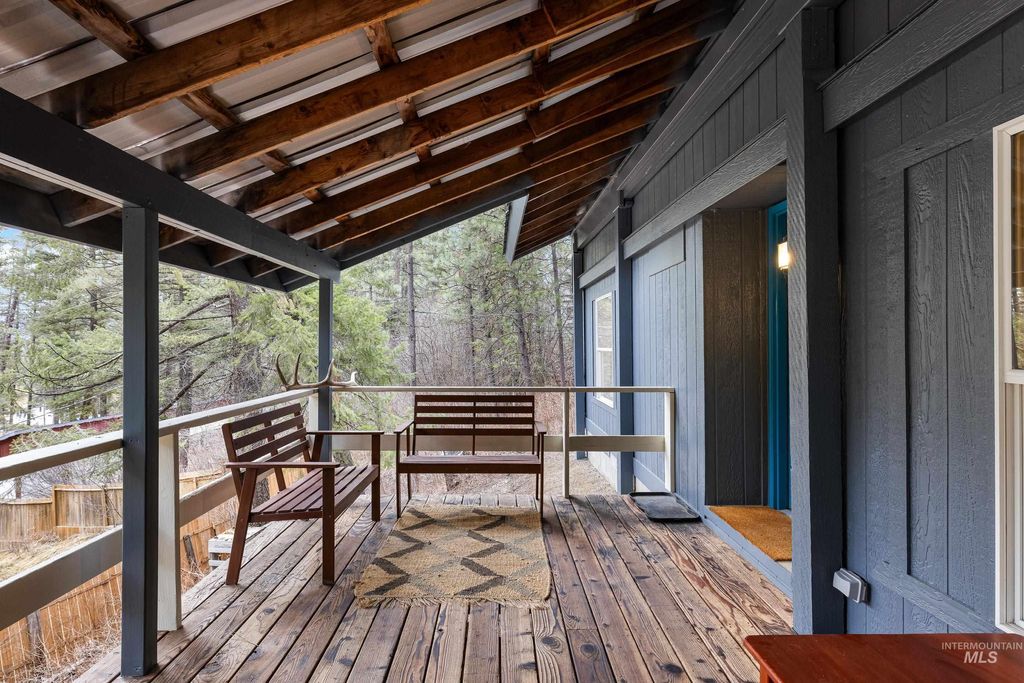 Photo of 32 Sky Ridge, Garden Valley, ID 83622 (MLS # 98977045)