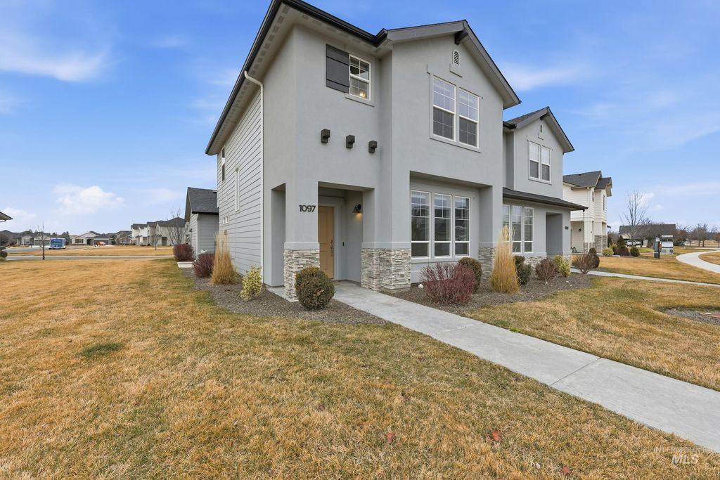 Photo of 1097 N World Cup Ln, Eagle, ID 83616 (MLS # 98974729)
