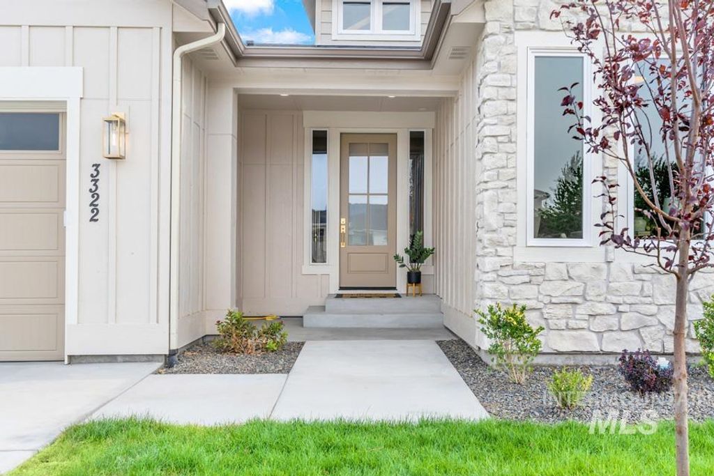 Photo of 3322 S Volunteer Pl, Meridian, ID 83642 (MLS # 98970074)