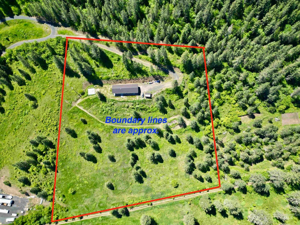 Photo of 2284 Hill Street, Kamiah, ID 83536 (MLS # 98987561)