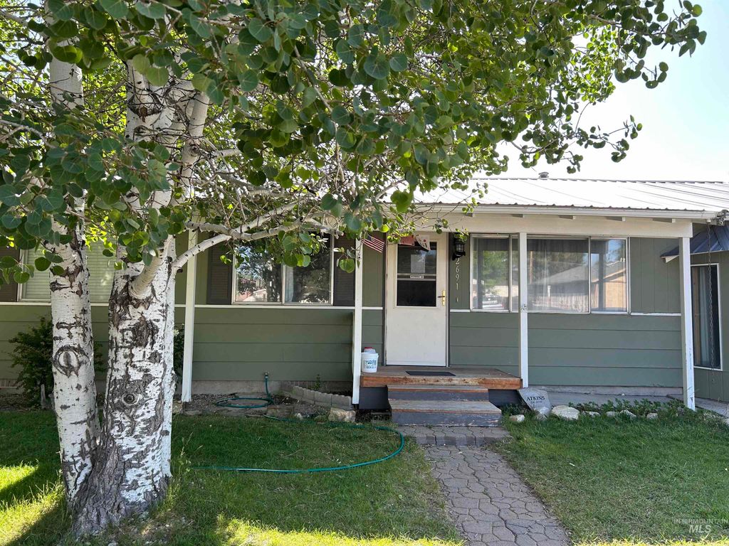 Photo of 2691 Southview Place, Burley, ID 83318 (MLS # 98984103)