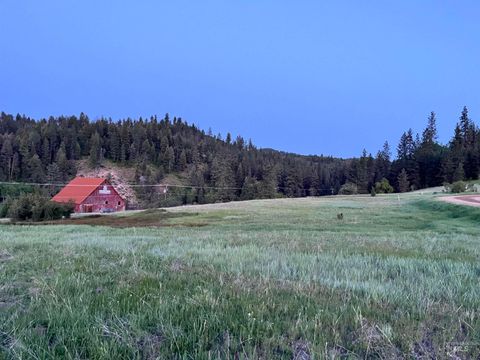 Photo of 31 Cross Timber Loop, Garden Valley, ID 83622 (MLS # 98943812)