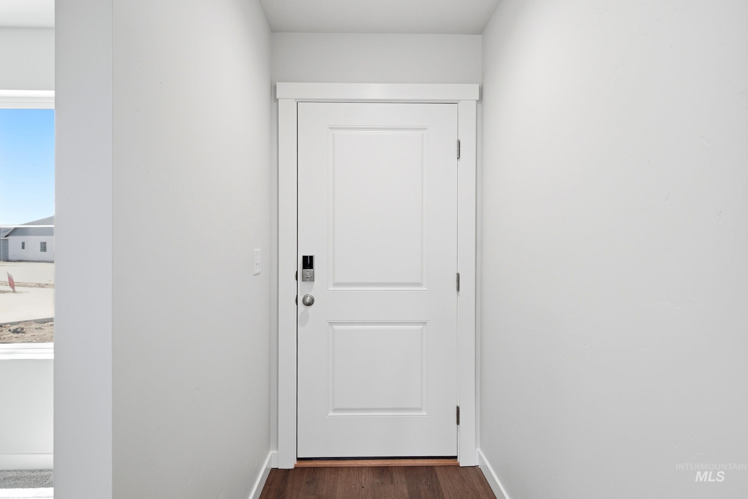 5228 E Phelps Lake Dr