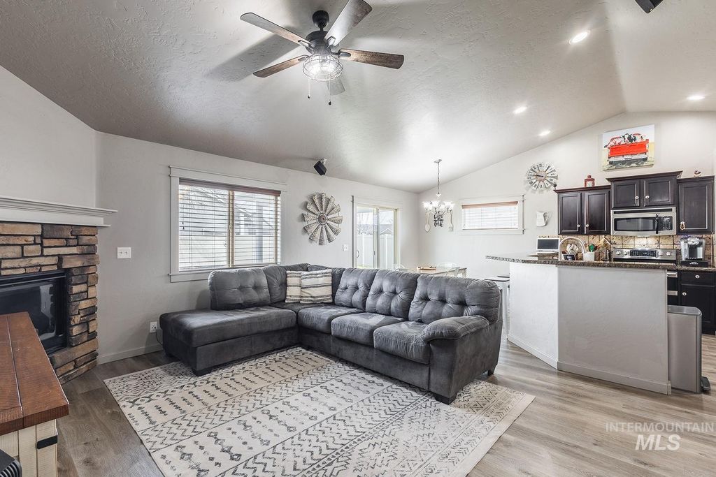 Photo of 1546 Fairway St, Middleton, ID 83644 (MLS # 98973664)