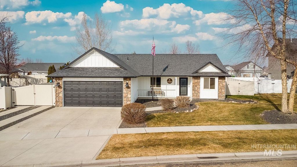 Photo of 1546 Fairway St, Middleton, ID 83644 (MLS # 98973664)