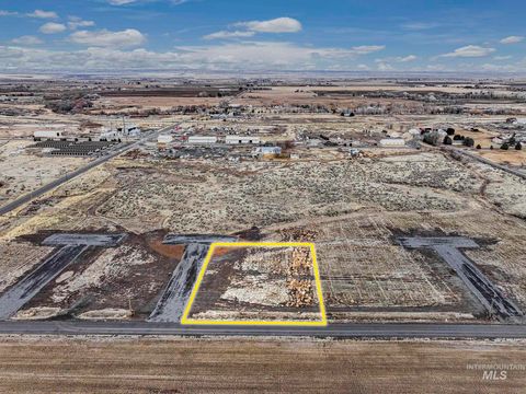 Photo of 1816 E 1800 S, Gooding, ID 83330 (MLS # 98936088)