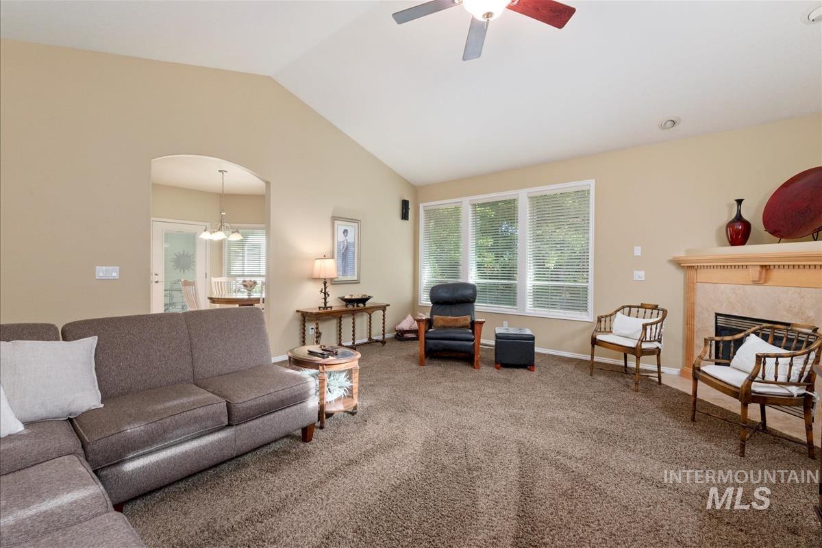444 S Middle Creek Dr