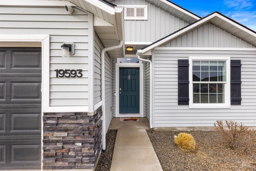 Photo of 19593 Delmarva Ave, Caldwell, ID 83605 (MLS # 98976580)