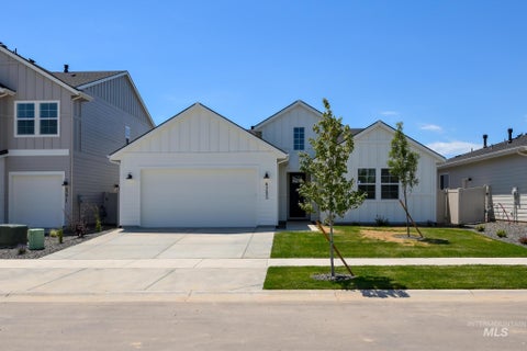 Photo of 6285 W Snow Currant St, Meridian, ID 83646 (MLS # 98991902)