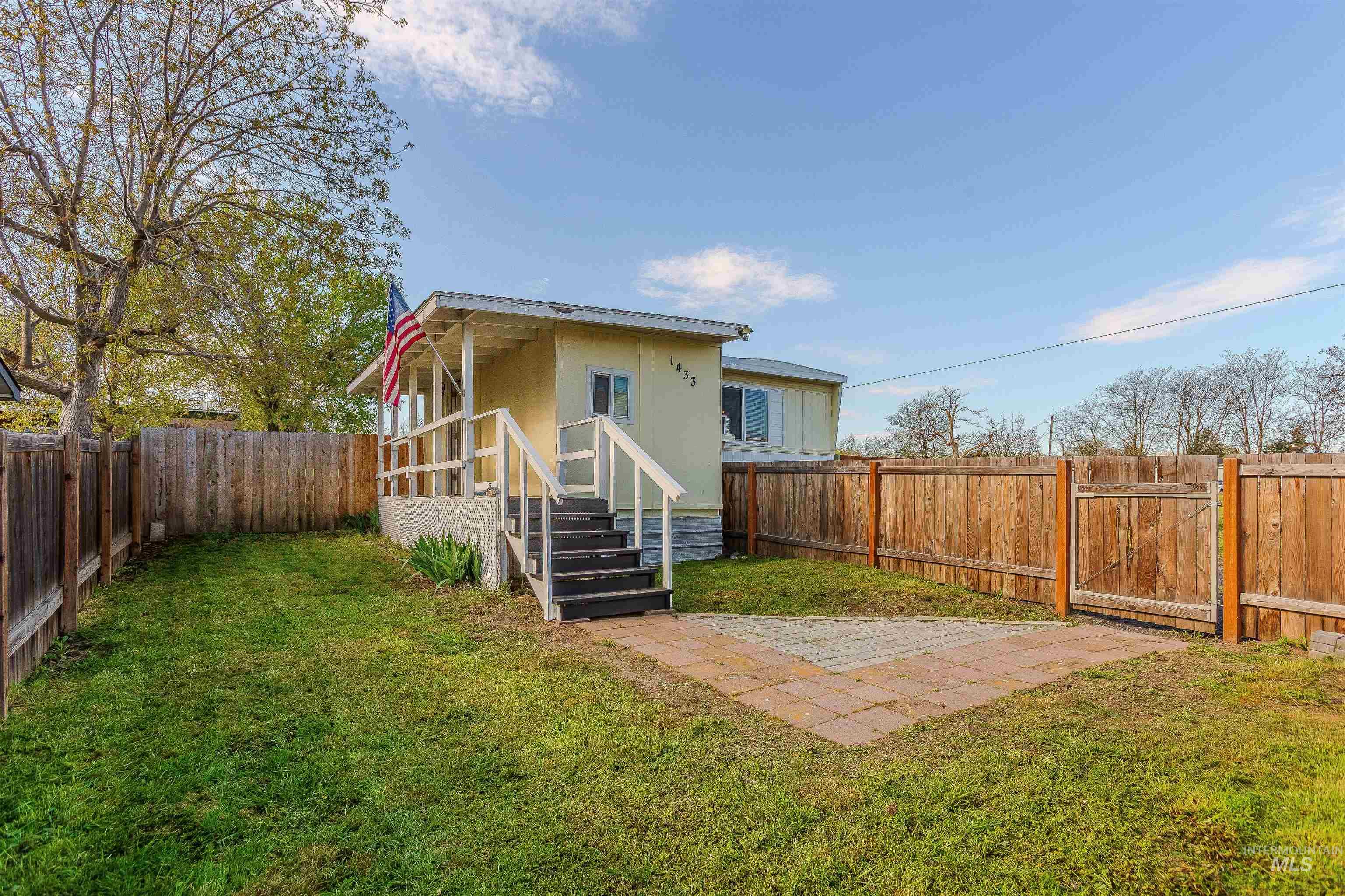 Listing image 3