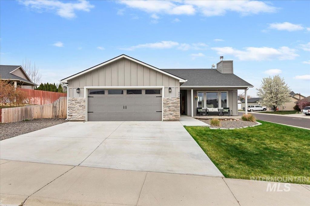 Photo of 604 Bobwhite Ct, Marsing, ID 83639 (MLS # 98980310)