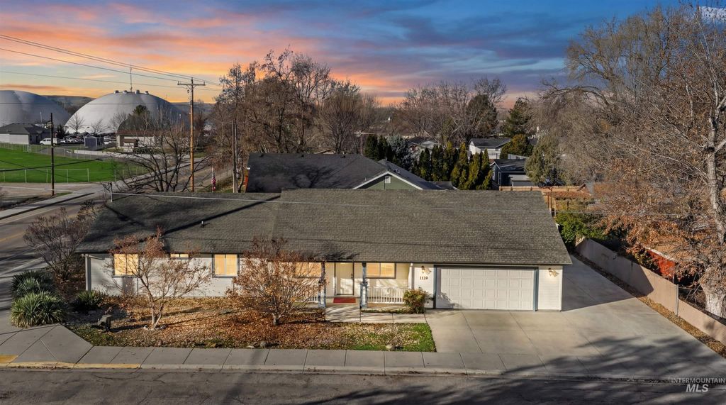 Photo of 1119 Williams Rd, Emmett, ID 83617 (MLS # 98969074)