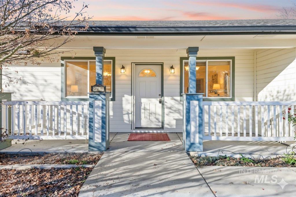 Photo of 1119 Williams Rd, Emmett, ID 83617 (MLS # 98969074)