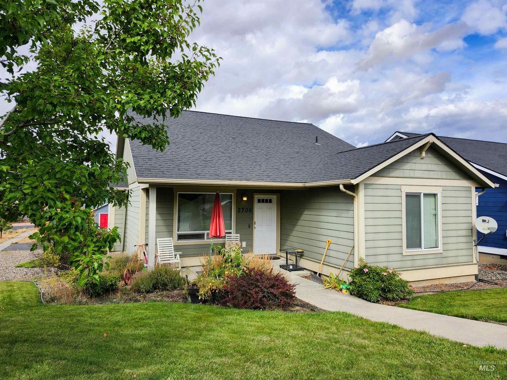 Photo of 2706 Granville St, Moscow, ID 83843 (MLS # 98964063)