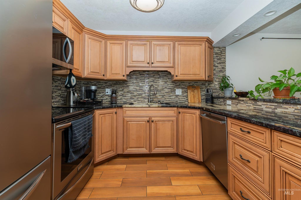 Photo of 1130 N Imperial Lane, Boise, ID 83704 (MLS # 99003377)