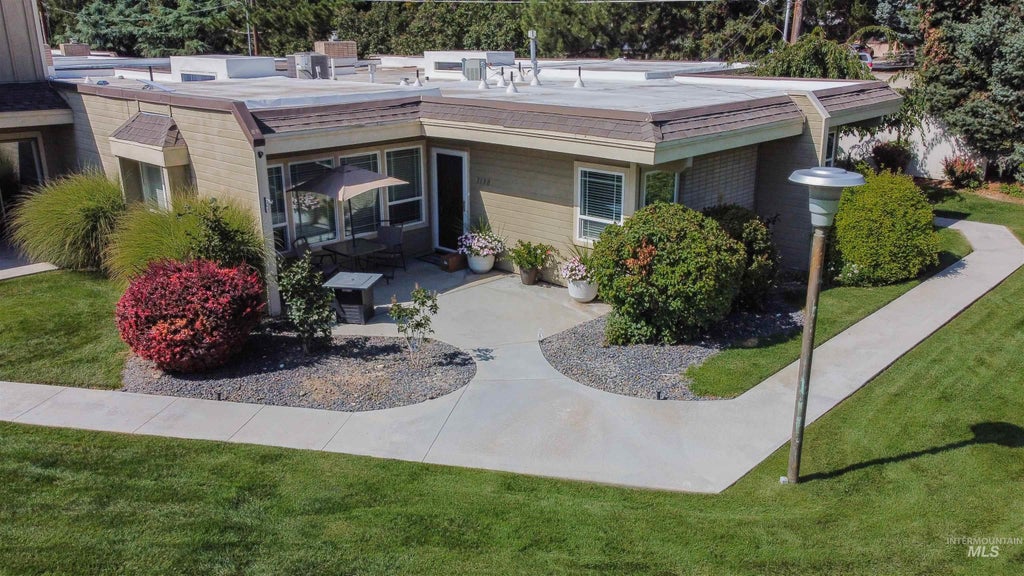 Photo of 1130 N Imperial Lane, Boise, ID 83704 (MLS # 99003377)