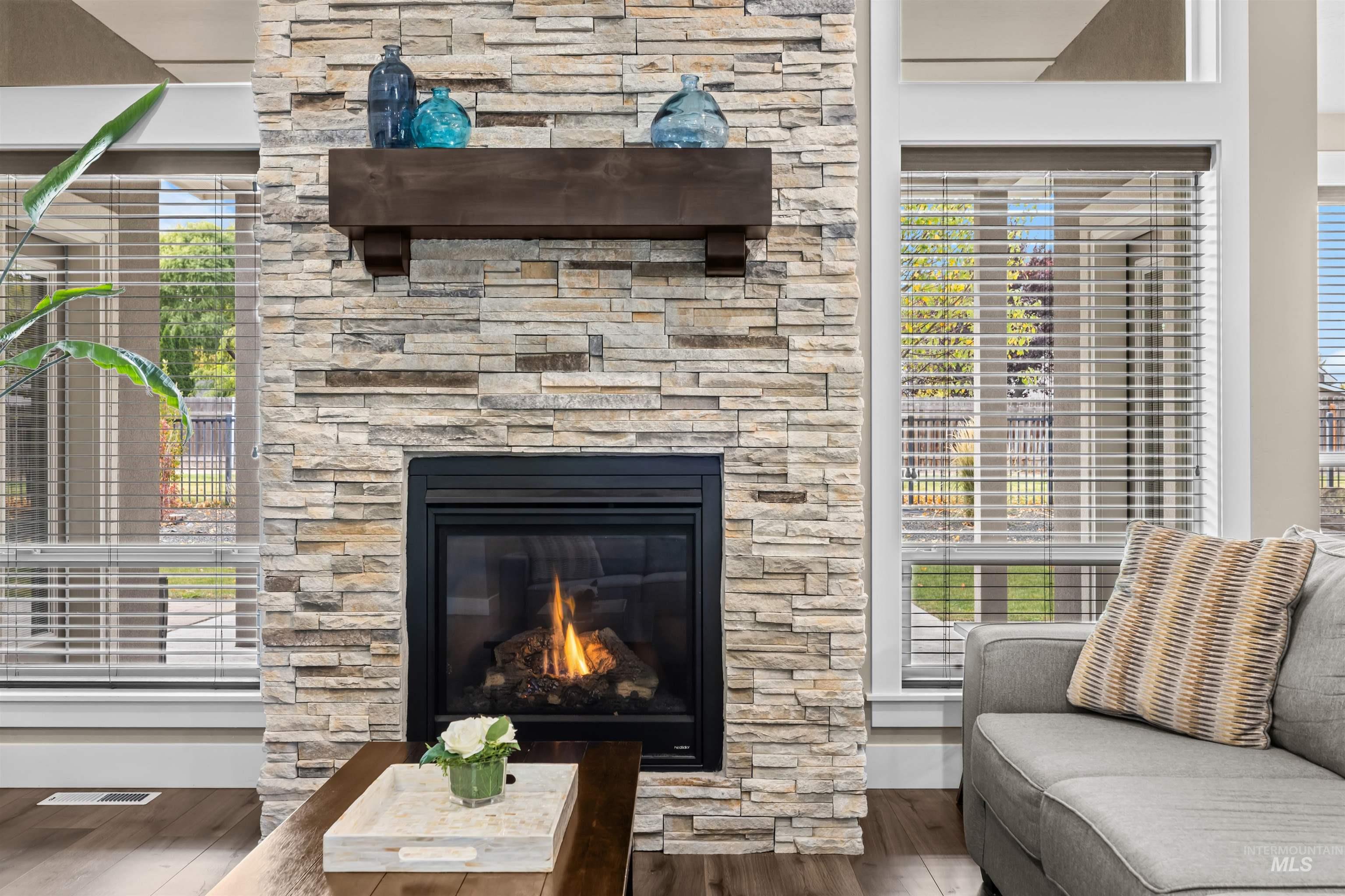 1085 W Tanzanite Drive