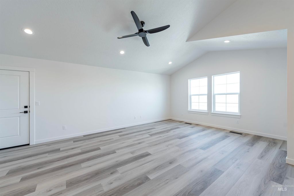 Photo of 295 E. Chevy Dr, Boise, ID 83716 (MLS # 98966317)