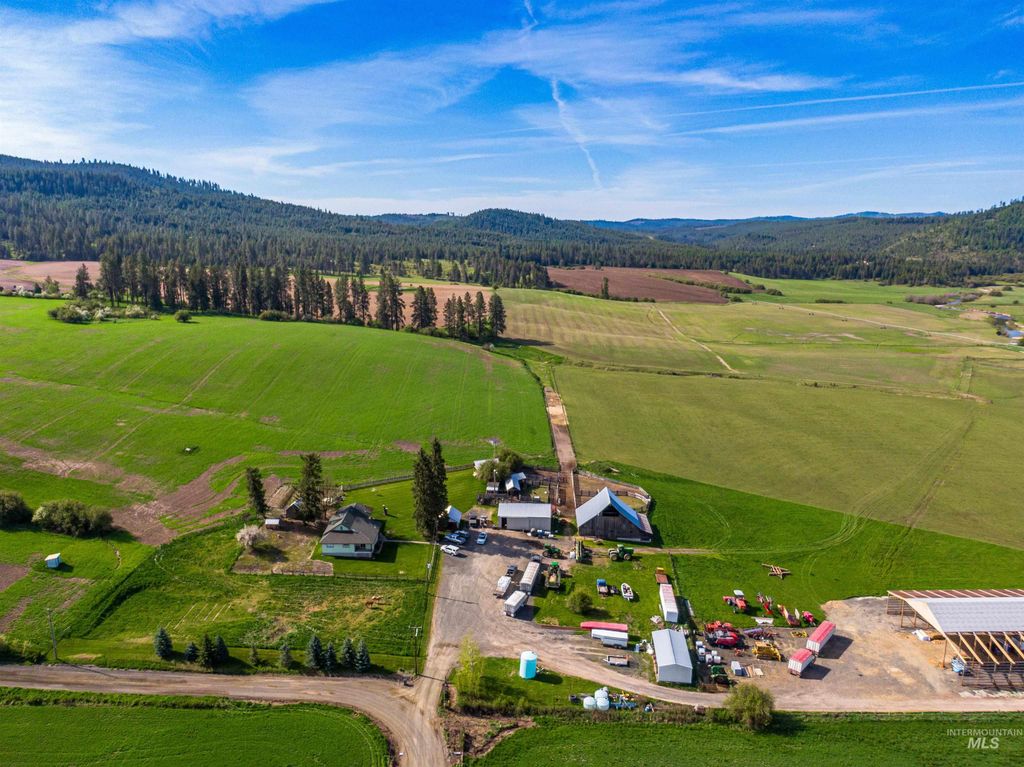 Photo of 1101 Ruby Creek Rd, Harvard, ID 83834 (MLS # 98977261)