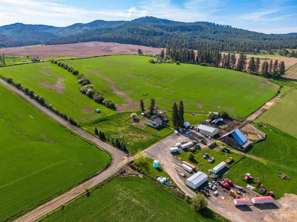 Photo of 1101 Ruby Creek Rd, Harvard, ID 83834 (MLS # 98977261)