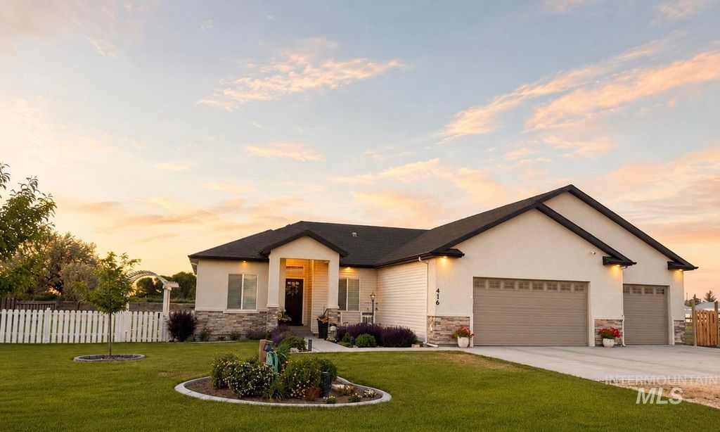 Photo of 416 Elli Lane, Heyburn, ID 83336 (MLS # 98989502)