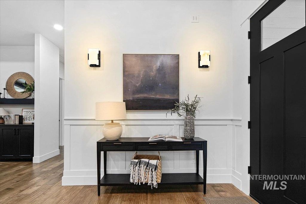 Photo of 413 W Moray Street, Middleton, ID 83644 (MLS # 98975797)