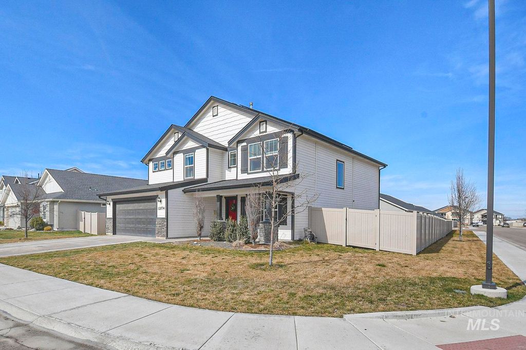 Photo of 12074 W Yorkstone Drive, Nampa, ID 83651 (MLS # 98977082)