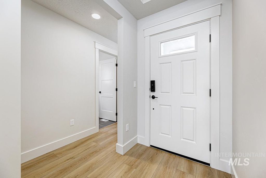 Photo of 7135 S Skybreak Lane, Meridian, ID 83642 (MLS # 98978191)