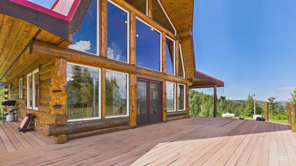 Photo of 706 Canyon Rim Lane, Orofino, ID 83544 (MLS # 98984514)