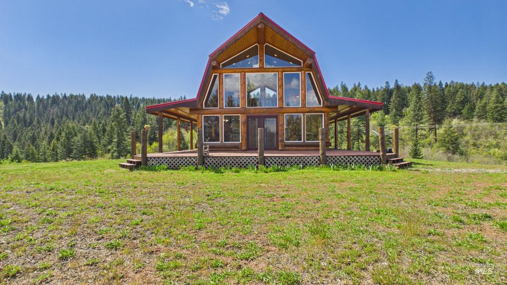 Photo of 706 Canyon Rim Lane, Orofino, ID 83544 (MLS # 98984514)