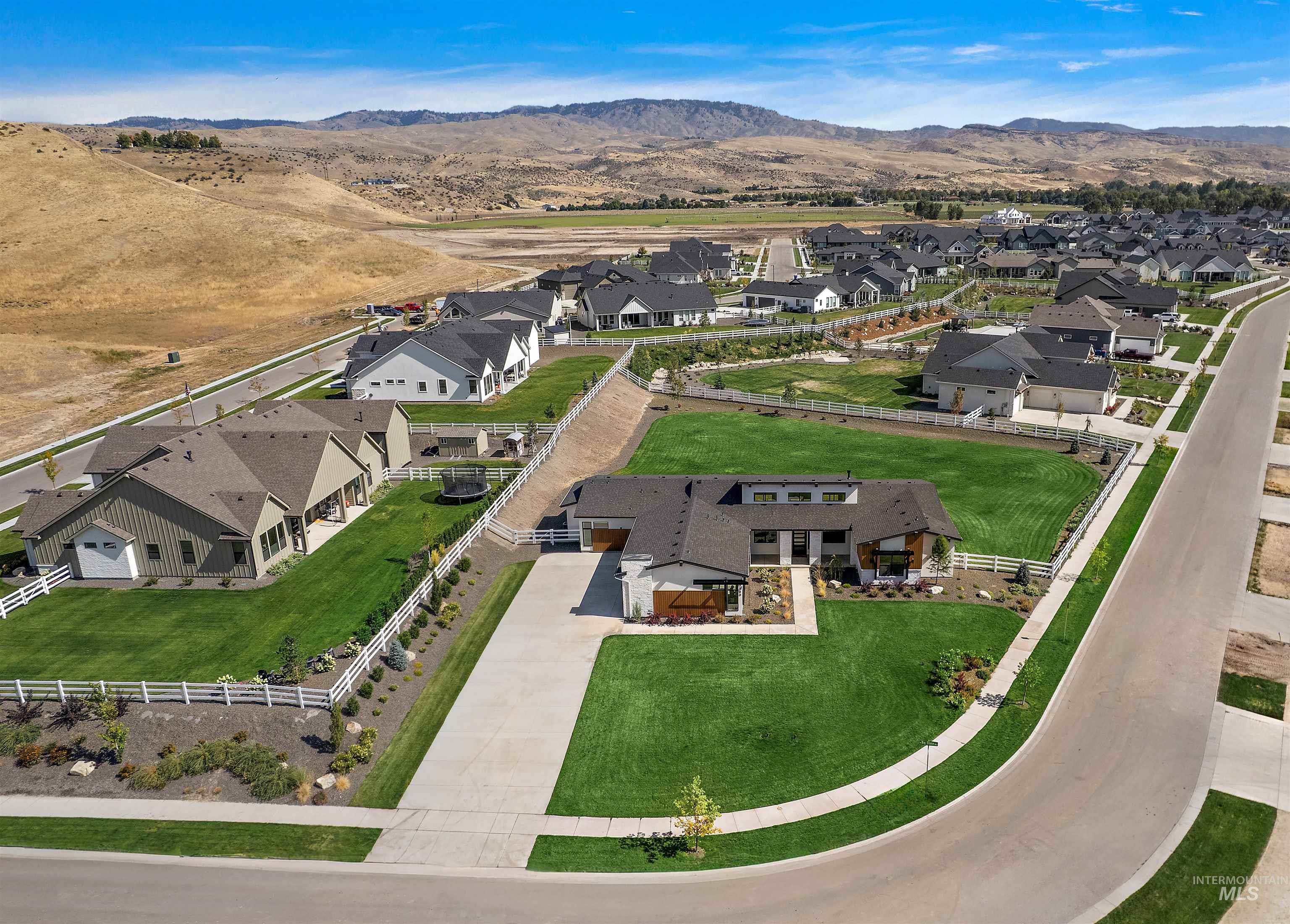7786 W Diamond Lake Drive