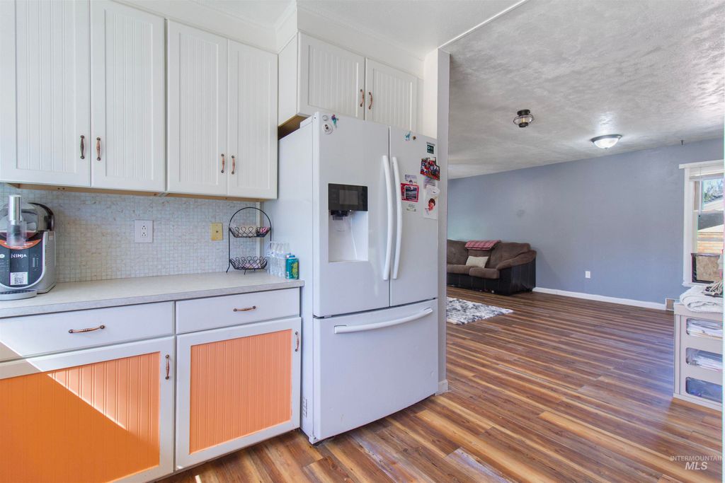 Photo of 724 Fairmont St, Burley, ID 83318 (MLS # 98984919)