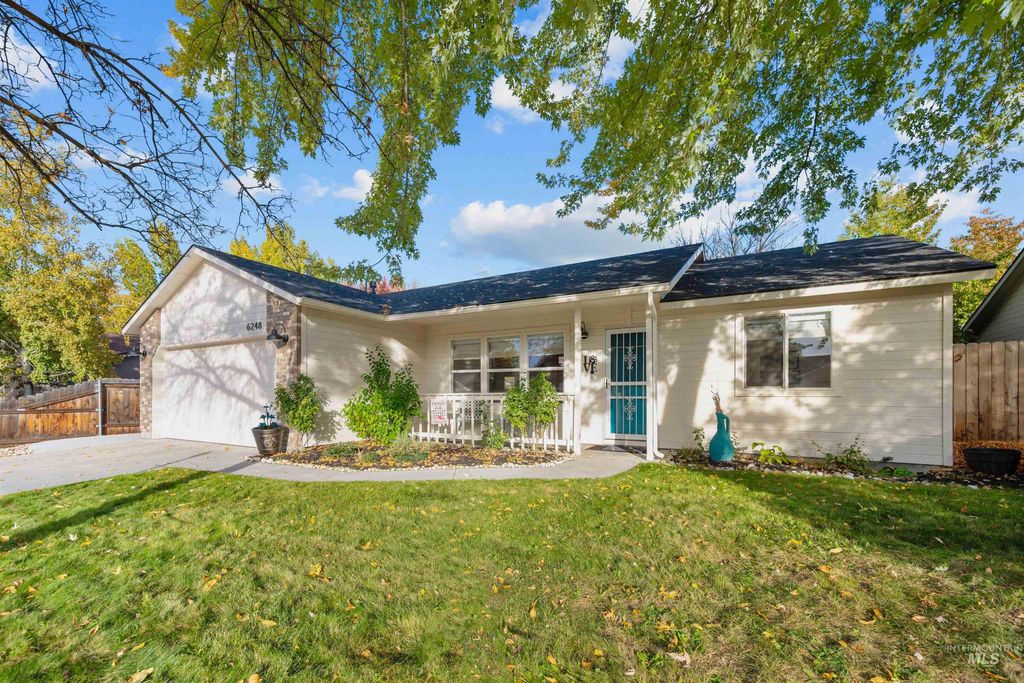 Photo of 6248 N Prescott Avenue, Boise, ID 83714 (MLS # 98966679)