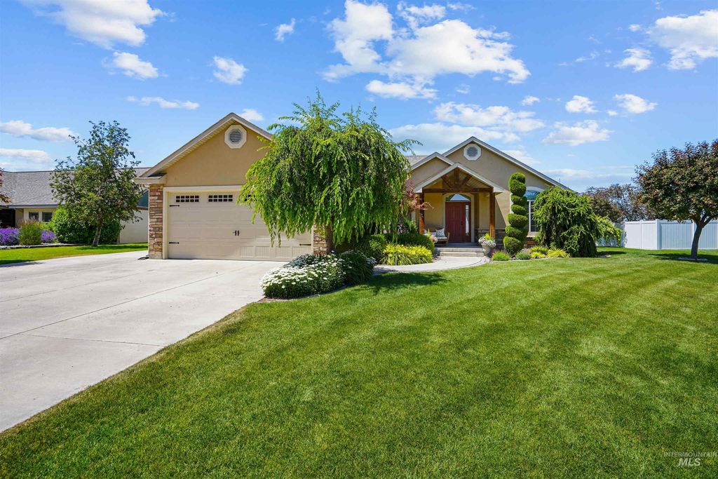 Photo of 72 Pelican Drive, Rupert, ID 83350 (MLS # 98979005)