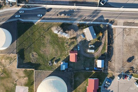 Photo of 694 SE 5th Ave, Ontario, OR 97914 (MLS # 98919502)