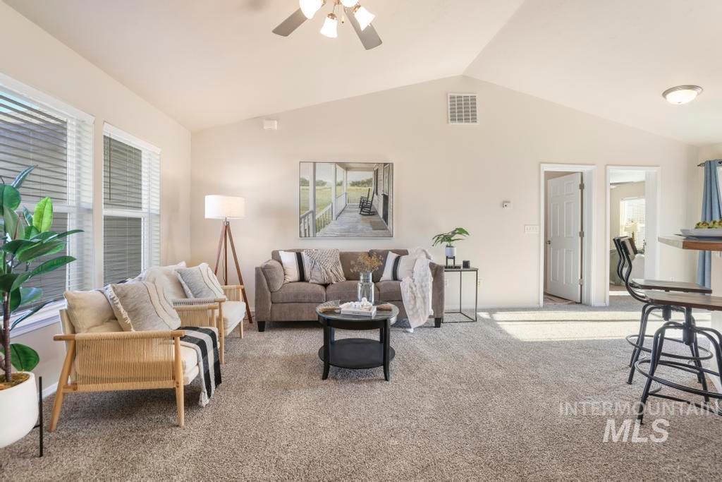 Photo of 1659 Vista Dr, Twin Falls, ID 83301 (MLS # 98971806)