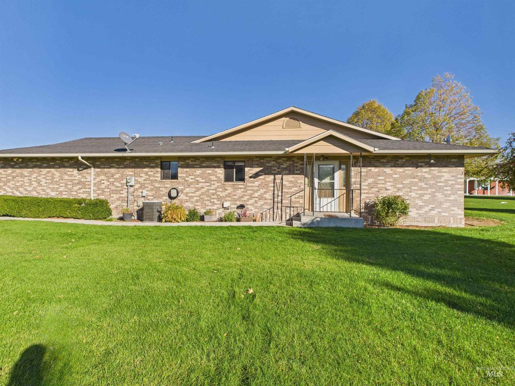 Photo of 25 River Run Estates, Burley, ID 83318 (MLS # 98965675)